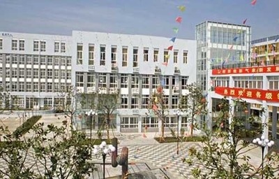 宁波经贸学校2022年简介、地址在哪,学费多少-学校有专业 单招分数线